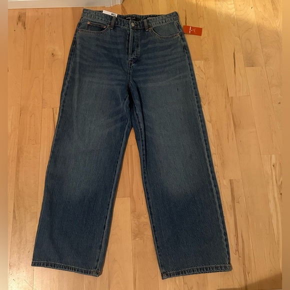 Jillian Harris x Joe Fresh Jean Collaboration - Picture 2 of 3